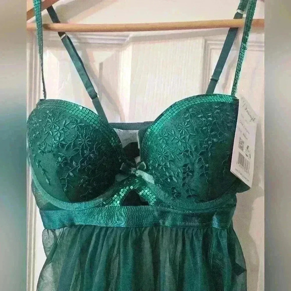 NWT DREAMGIRL SEQUINED FLORAL EMBROIDERED BABYDOLL - Picture 8 of 8